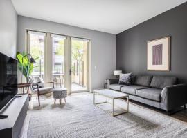 Mountain View 1BR w Pool Gym nr SU Google SFO-279、ロスアルトスのホテル