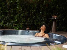 Mima Aparthotel Boutique & Spa, wellness hotel v destinaci Milano Marittima