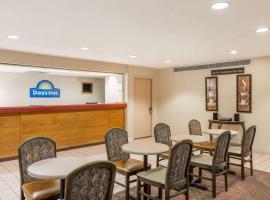 Days Inn by Wyndham West Des Moines - Clive, pet-friendly hotel in Clive