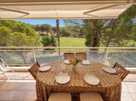 Le 11 - Appt climatis&eacute; avec piscine partag&eacute;e