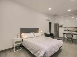 RiNa MADRID apartamento1, khách sạn gần Ga Ciudad Universitaria, Madrid