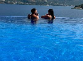 Blue Bay Apartments, khách sạn ở Sivota