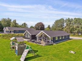 Awesome Home In Vejby With Sauna, Wifi And Indoor Swimming Pool, hotell i Vejby