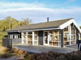 Cozy Home In lbk With Sauna, hotel de lujo en Ålbæk