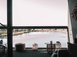 Matruusi - upea yksiö merinäköalalla - käytössäsi 2 maastopyörää, hotel s parkiriščem v mestu Kalajoki