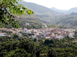 La Despensa del Valle, hotel s parkiriščem v mestu Restábal