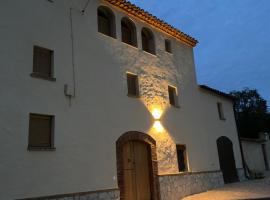 Masia Ca la Jepa, chal&eacute; alpino em Juncosa