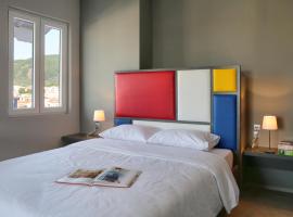 Design Architectonika, serviced apartment in Skiathos Town