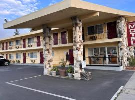 The Islander Motel Santa Cruz, hotel near McPherson Center, Santa Cruz