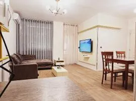 Discover Tirana from our 3-room apartment with free parking-Komuna e Parisit