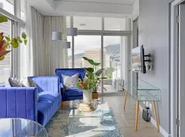 Sophia - Sunny Corner Apt, 180° Ocean, City & Mountain Views