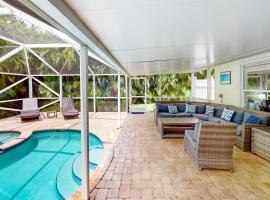 Eastwood Hideaway, αγροικία σε Fort Pierce