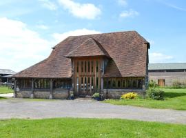 Romden Barn, hotel in Smarden