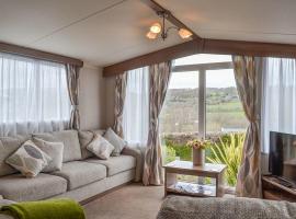 Tan-y-fron Holiday Park, glamping site in Dolgellau