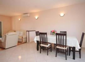 Apartments Pašman, hotel v Banju