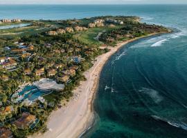 The St. Regis Punta Mita Resort: Punta Mita'da bir otel