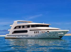 Liveaboard Adora, hotel v Male City