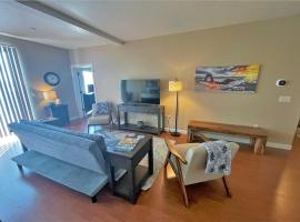 Deluxe Downtown Condo Close to Everything!, serviced apartment in Salt Lake City