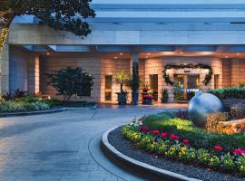 The St. Regis Houston, hotell i nærheten av Highland Village Shopping Center i Houston