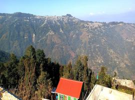 Rinchen Ghising Homestay by StayApart, hotel with parking in Ghum