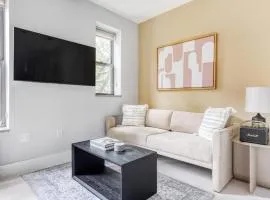 LES 1BR w Elevator WD Roof nr parks NYC-789