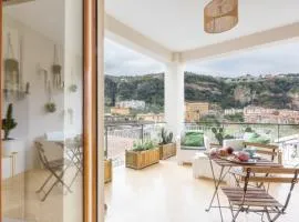 Luxury Four Bedroom Home with Amazing Terraces in Sorrento