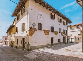 Casa Lobe - Charming apartment in village centre, appartement à La Morra