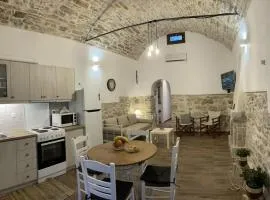 Medieval Country House in Mastichochoria