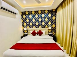 Blueberry Hotel zirakpur-A Family hotel with spacious and hygenic rooms, hôtel à Chandigarh