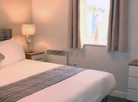 Regent - Properties Unique, hotel in Gosforth