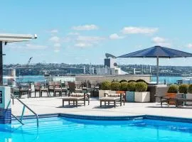 Sea View Heritage Apartment with Balcony