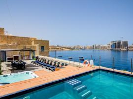 Valletta Waterfront Villa with Pool and Jacuzzi, cottage in Valletta