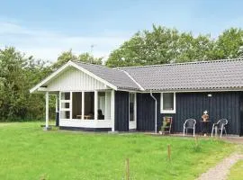 Nice Home In Blvand With 3 Bedrooms, Sauna And Wifi