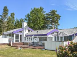 Awesome Home In Jerup With 4 Bedrooms, Sauna And Wifi, luxury hotel in Jerup