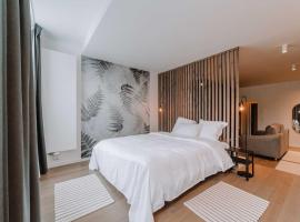 Chimay : La Chambre Bleue de la Grand Place, hotel v destinaci Chimay