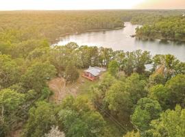 The Resting Place @ Burleson Lake, hotel em Fairfield