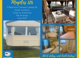 3 Bedroom Caravan - Maples 126, Trecco Bay, ξενοδοχείο σε Newton