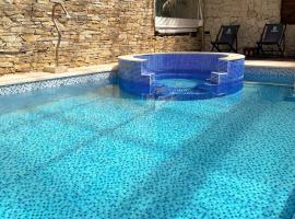 Complejo Ayenué & Spa, ξενοδοχείο σε Ostende
