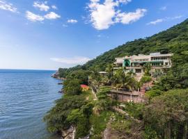 Boca de Tomatlán Ocean Frontage Boutique Hotel، فندق في بويرتو فايارتا