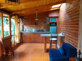 Casa y Flores, ξενοδοχείο σε Baños