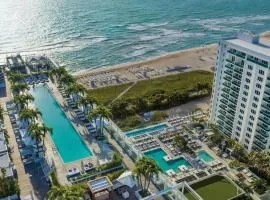 PluStay: Miami Beach Oasis Resort