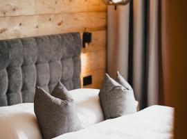 Stoacherhof Apartments, Hotel in Matrei am Brenner