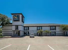 Quality Inn & Suites Irving DFW Airport South
