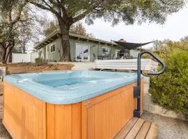 Black Bear Suite Hot Tub Sleeps 4 affordable