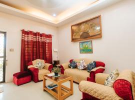 Bahay Ni Kikay Vacation Rental - WiFi Included, cottage in General Santos