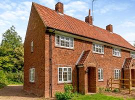 Strawberry Field - Uk45169, cottage in Southwell