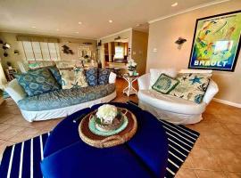 BEACH FRONT Luxury Home + Direct Beach Access, hotel v destinaci Ocean City