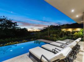 The Haven-Mar Vista 2 Br House With Pool And 1 Br Casita