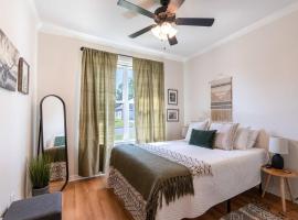 Pet Friendly, King Bed, Fire Pit, hotel v destinaci Tyler
