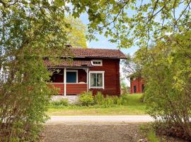 Holiday home GRANGÄRDE II, rumah kotej di Grangärde